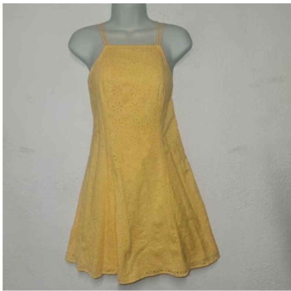 HOLLISTEER stylish yellow summer dress in size Medium